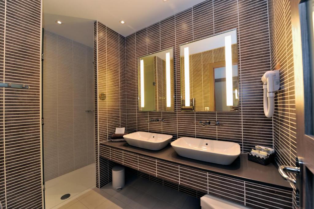 Hotel Au Logis Des Remparts Saint-Emilion Bilik gambar